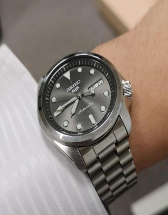 Seiko Srpe51k1 Men's Watch